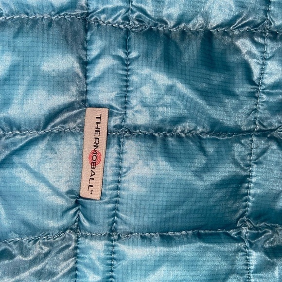 North face thermoball puffer jacket - Picture 10 of 14